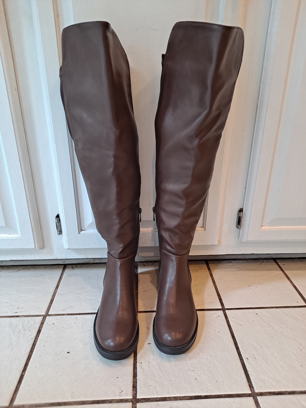 Dream Pairs Brown Over-The-Knee Boots 8.5 Sleek Faux Leather Flat Heels